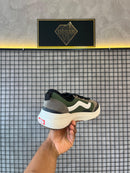 Tênis Importado Vans Novo