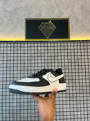 Tênis Importado Preto com branco Nike