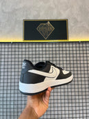 Tênis Importado Preto com branco Nike