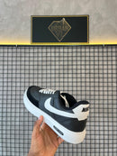 Tênis Importado Nike cinza com preto