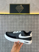 Tênis Importado Nike cinza com preto