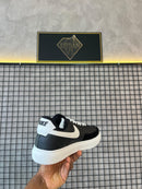 Tênis Importado Nike cinza com preto